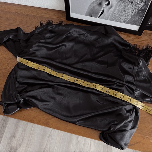 BLACK LACE TRIM DAINTY ROBE #0336 - Picture 9 of 11